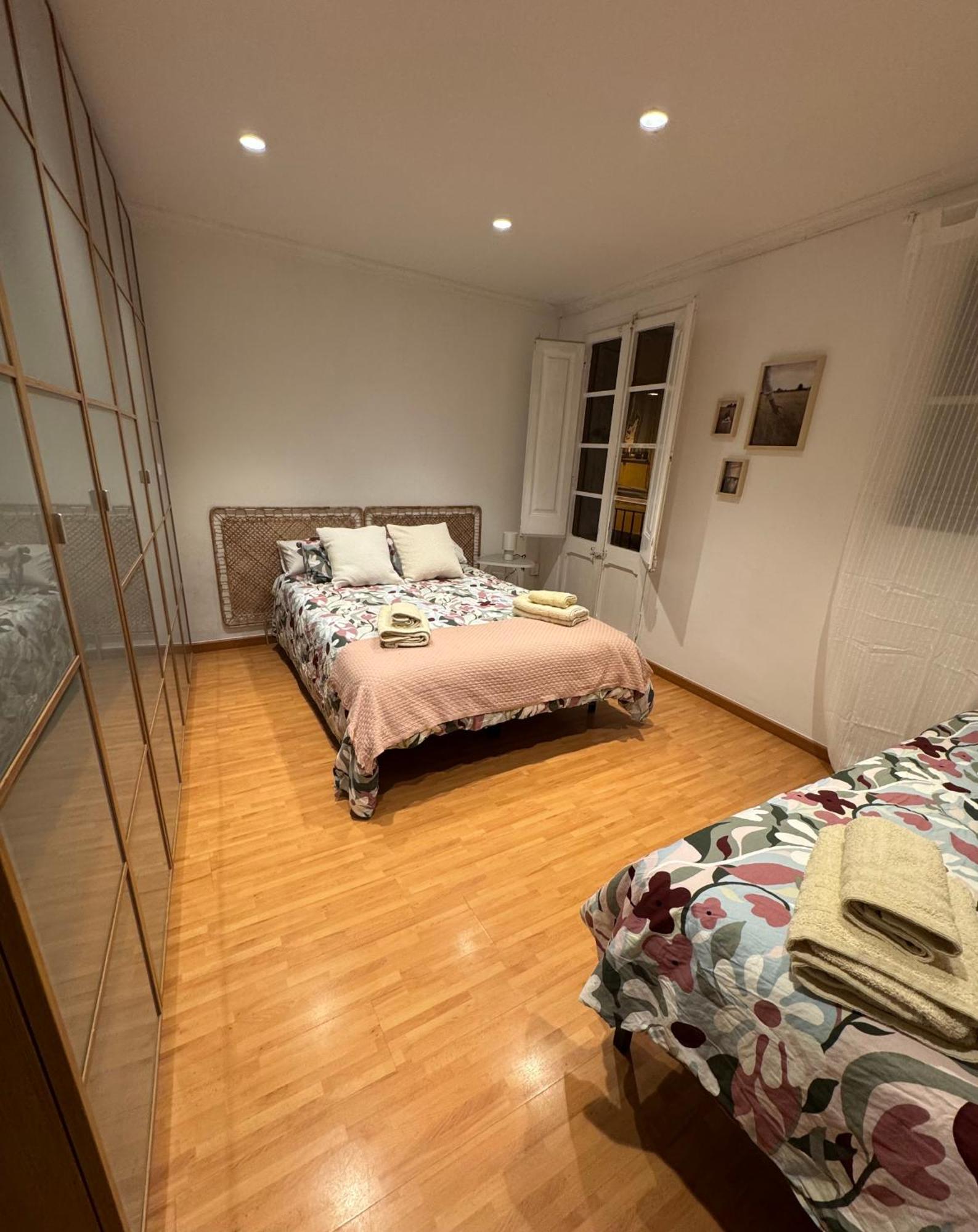 Acogedor Piso En Barcelona Lägenhet Exteriör bild